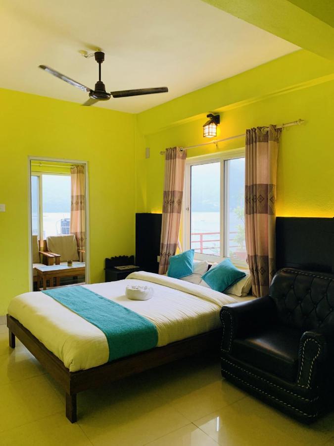 Hotel October Inn 博卡拉 外观 照片