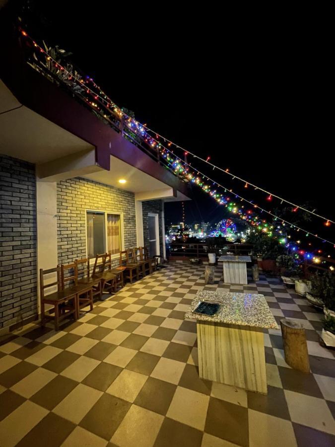 Hotel October Inn 博卡拉 外观 照片