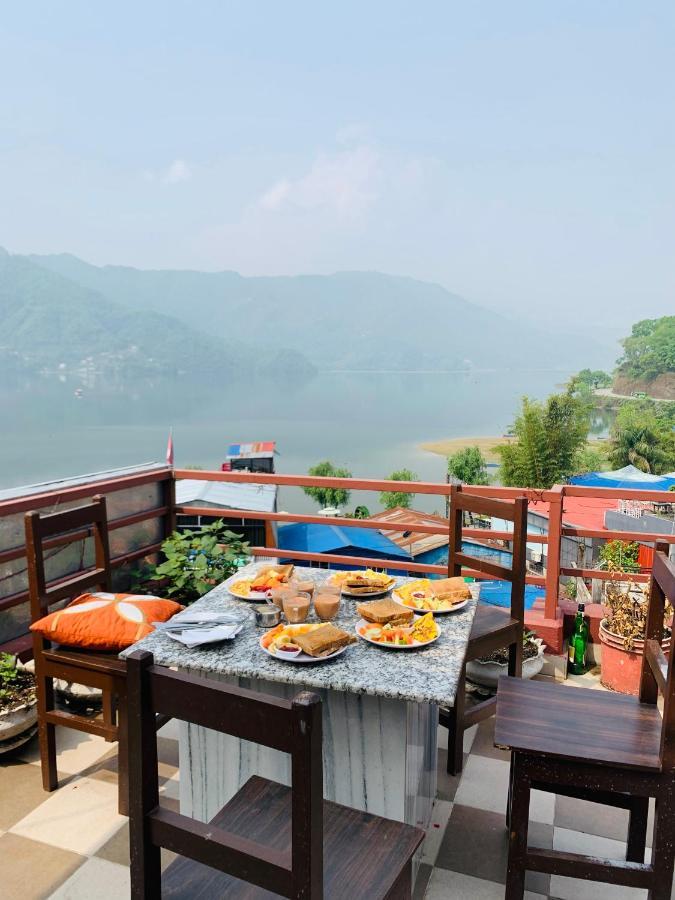 Hotel October Inn 博卡拉 外观 照片