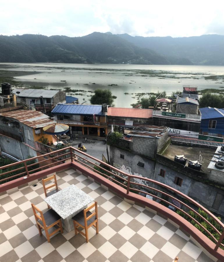 Hotel October Inn 博卡拉 外观 照片